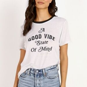 💛 Good vibe tee